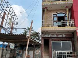Hotel O POP Lucky Hotel，位于罗塔克的酒店