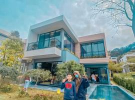 Villa D’Helen Venus Flamingo Đại Lải，位于Vĩnh Yên的酒店