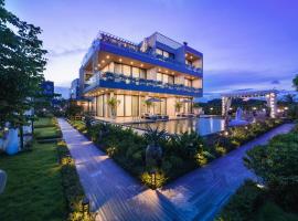 Tahagi Villa Tuan Chau Ha Long，位于下龙湾的海滩短租房