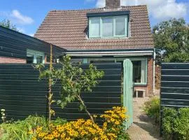 2 Bedroom Cozy Home In Noordwijkerhout