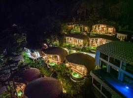 Three Monkeys Villas，位于芭东海滩的酒店