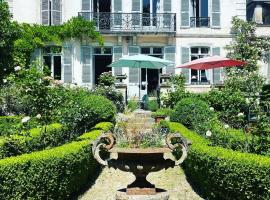 Belle Fontaine，位于布尔日的带停车场的酒店