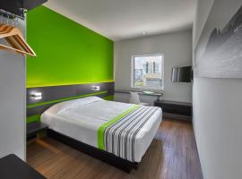 City Express Junior by Marriott Puebla Angelopolis，位于普埃布拉的酒店