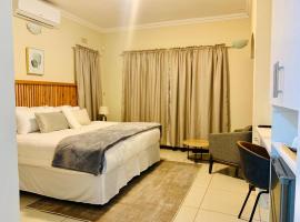 Mmaset Houses bed and breakfast，位于哈博罗内的住宿加早餐旅馆
