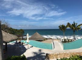 Luxury Modern Punta Mita Condo 3 bdrm, sleeps 8 with Golf access，位于蓬塔米塔的酒店