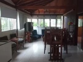 Casa para 10 personas , alquiler temporario .Paso de la Patria (CTES)