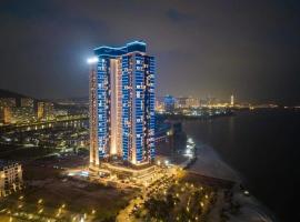 Luxury 5 Star A La Carte Residence Ha Long，位于下龙湾的自助式住宿
