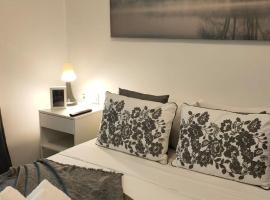 Small and Cozy Rooms - G10，位于瓦伦西亚的旅馆