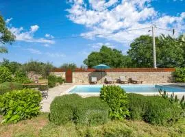 Beautiful Home In Mratovo With Kitchen