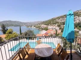 Apartments Villa Marijeta with Free Parking