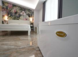Harmony Tropea Rooms & Suites，位于特罗佩阿的酒店