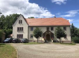Ferienwohnung "Altes Schloss Wilhelmsfeld"，位于Eselsberg贝尔瓦尔德湖附近的酒店