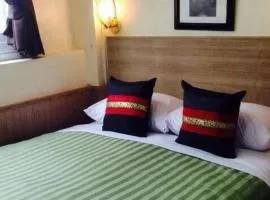 Sukhumvit 20 Guest House