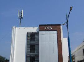 Pia Hotel，位于井里汶的酒店