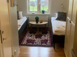 Åsundsholm Golf & Country Club，位于Vegby的酒店
