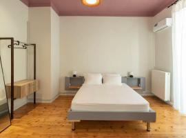 Casanova94 Guesthouse，位于比雷埃夫斯的酒店