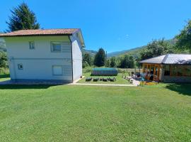 Ris kuca za odmor，位于福查的酒店