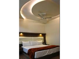 Hotel Crystal, Ganganagar，位于Gangānagar的酒店