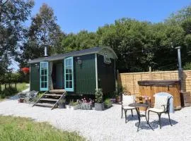 Two Moors Shepherds Hut