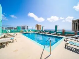 City View Luxurious 1 Bedroom mins from the beach