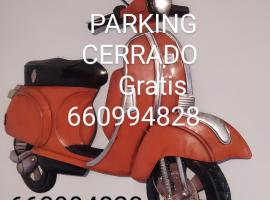 Apartamento Alcázar parking incluido VU-TERUEL-18-035，位于特鲁埃尔的酒店