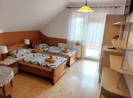 Nocleg Hotel Nad Stawami，位于Brzostek的酒店