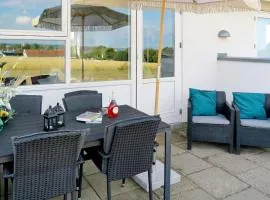 Seaside Property in Sandkas