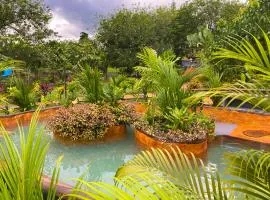 Hotel Heliconias Nature Inn & Hot Springs