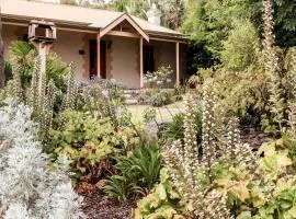 Cole-Brook Cottage Historic House