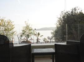 Luxury Frontline Biser Mora Apartment，位于拉法洛维奇的酒店