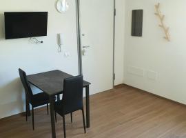 La Casa de Papel - Berlino - Self Check in, Smart Tv, tutti i confort, nuova costruzione，位于Cavarzere的酒店