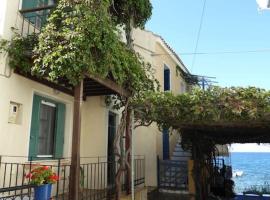 Pinelopi Holiday House，位于Melínta的酒店