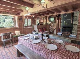 Chalet chaleureux · Ski aux pieds · Cheminée · WIFI gratuit - FR-1-688-1，位于美贝尔的酒店