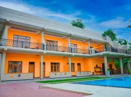 Woodnest Saayoo Resort