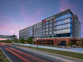 UNC Charlotte Marriott Hotel & Conference Center，位于夏洛特大学城的酒店