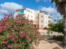 Apartamentos Catalina，位于埃斯普霍斯的公寓