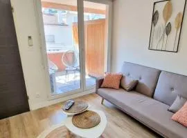 Lourde center Apartment 3 bed with Parking