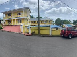 CAPRICE STUDIO & GUEST HOUSE，位于Roger的酒店
