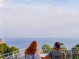 RIAMA AGRIRESORT，位于那不勒斯的酒店