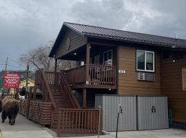 Parkway Yellowstone Guest House Apartment #5，位于加德纳的旅馆