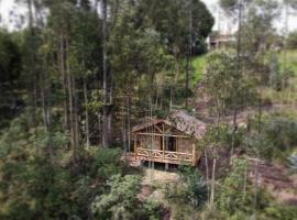 The Hideout- A Cabin in Nature; 25 min from Cuenca，位于昆卡的木屋
