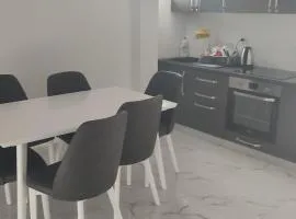 Golem Luxury Apartment