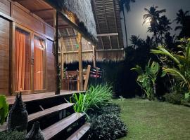 Cute Eco Cottage Near 7 Waterfalls，位于新加拉惹的度假短租房