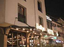 Boutique Hotel B Plus，位于佩奇的酒店