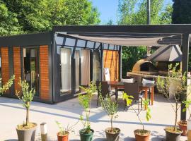 OFFGRID Haus am Angelteich，位于Thallern的度假屋