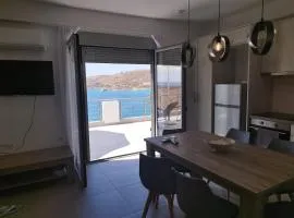 MFD LUXURY APARTMENTS ΜΕΖΟΝΕΤΑ 100τμ ΔΙΠΛΑ ΣΤΗ ΘΑΛΑΣΣΑ