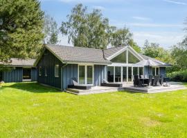 Holiday Home Josina - 675m from the sea in Sealand by Interhome，位于Tjørneholm的酒店