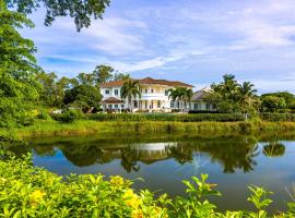 The White House, Palm Hills Golf and Country Club，位于Ban Nong Sai的别墅