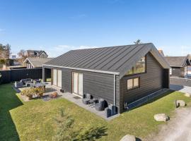 Holiday Home Aaran - 700m from the sea in NW Jutland by Interhome，位于布洛克胡斯的低价酒店