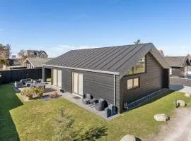 Holiday Home Aaran - 700m from the sea in NW Jutland by Interhome